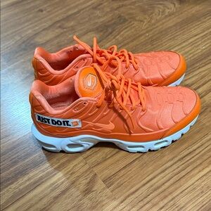 Nike Orange 'Just Do It' Cushioned Runner Sneakers
